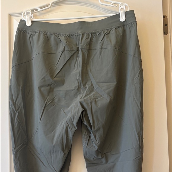 Lululemon adapted state high rise jogger sz14 - Picture 6 of 8
